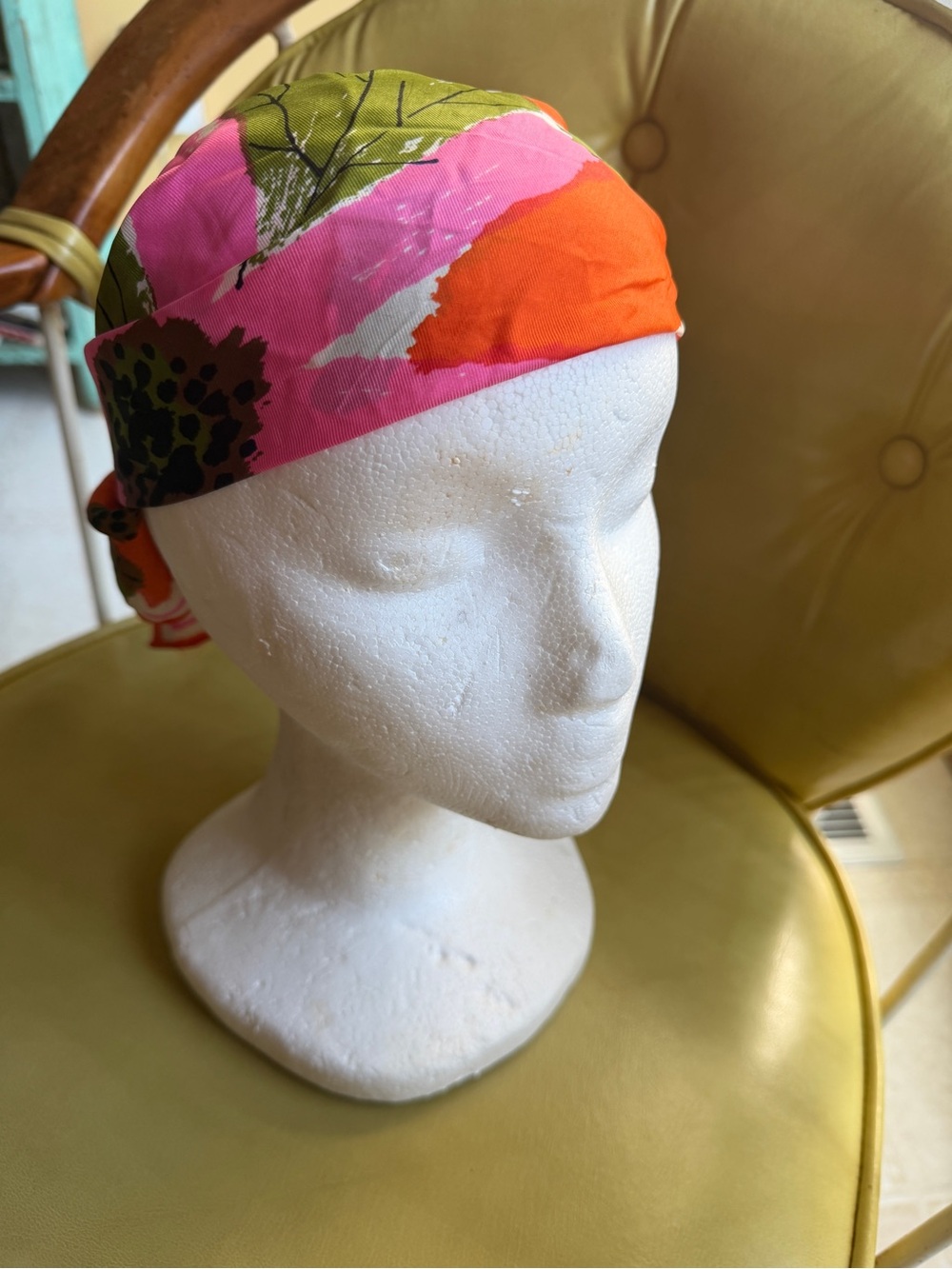 VERA by Vera Neumann Floral Printed Square- Pink & Orange Head-purse-neck Scarf - Picture 6 of 9
